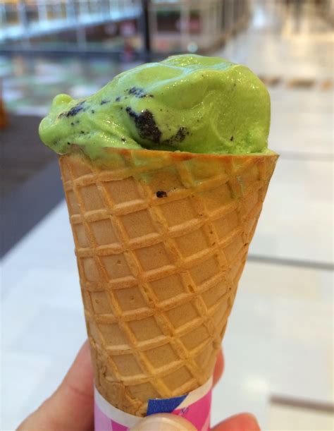 Oreo Matcha Ice Cream From Baskin Robbins / 31アイスのオレオ抹茶 アイスクリーム ~ I'm ...