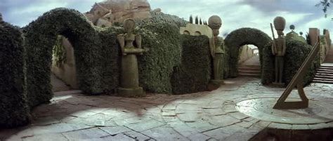 Labyrinth. Movie Sets And Backgrounds. | Labyrinth movie, Labyrinth ...