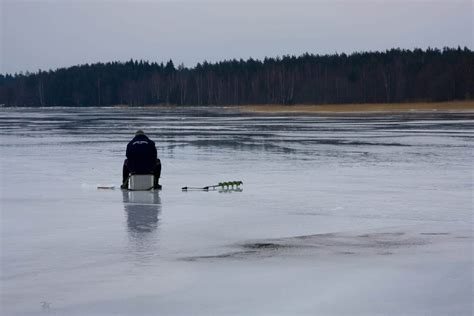 Red Lake Ice Fishing - The Ultimate Guide - Fishstainable