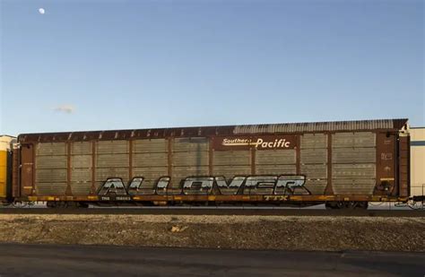 What are the Types of Freight Cars? | Worldwide Rails