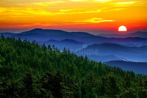 1,105,045 Mountain Sunset Stock Photos - Free & Royalty-Free Stock ...