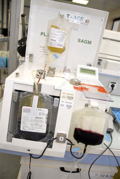 Apheresis machine - Stock Image - C001/3389 - Science Photo Library