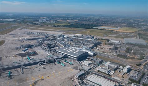 This Is Where Dublin Airport Lands On Europe's Most Expensive Parking