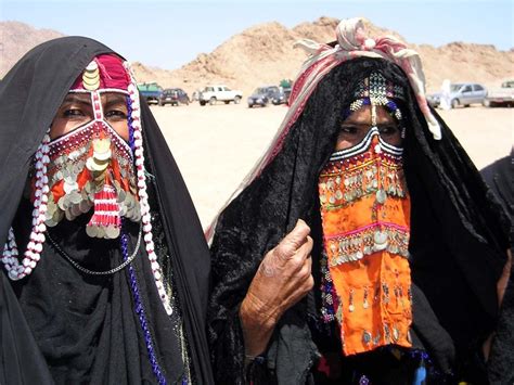 Bedouin Veils | Fashion, Traditional fashion, Women