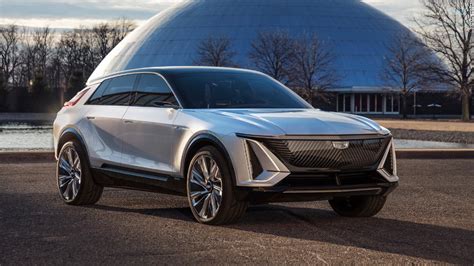 GM unveils the Lyriq, its first fully-electric Cadillac SUV - CNN