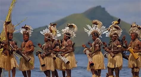 5 Traditional Dance of Papua