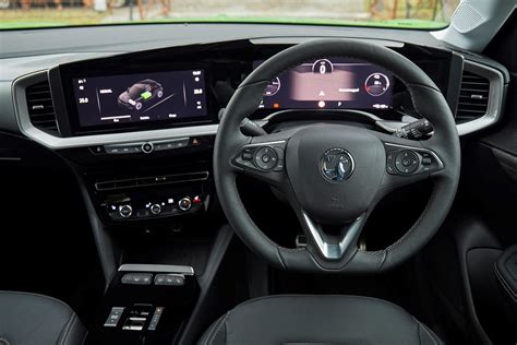 Vauxhall Mokka (2021) Interior Layout, Dashboard & Infotainment | Parkers