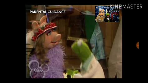 Kermit fails Miss Piggy's Karate Chop! - YouTube