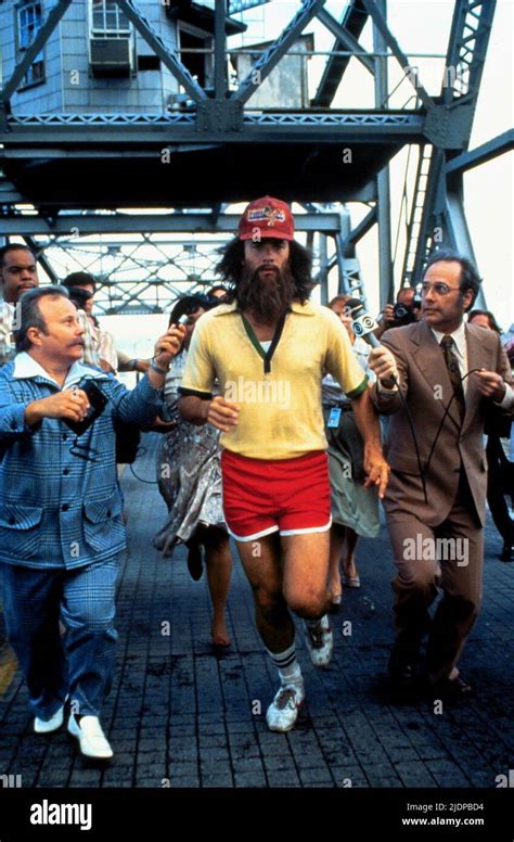 TOM HANKS RUNNING, FORREST GUMP, 1994 Stock Photo - Alamy