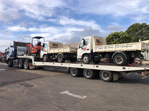 TILT TRAY TRUCK TOWING - Aldinga Towing - Call 0428 904 799