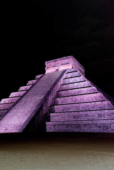 Mexico || Chichen Itza at Night - Sed Bona