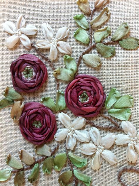 broderie au ruban - Martine Biessy | Silk ribbon embroidery patterns ...