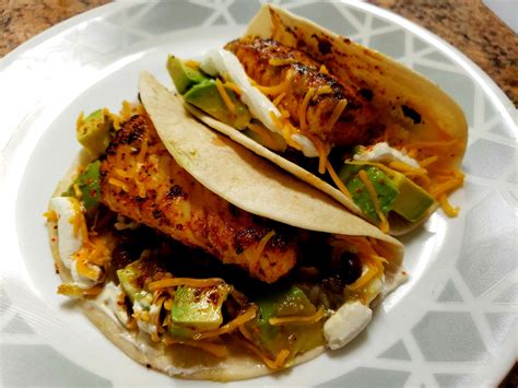 [Homemade] Fish tacos with fresh caught walleye, lime and cilantro rice ...