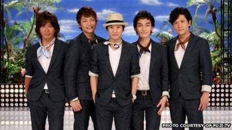 Japanese boy band SMAP's 20 years at the top - BBC News