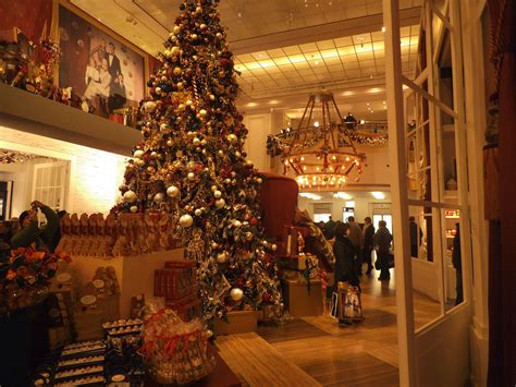 Awesome Xmas Entrance to KaDeWe Department Store, Berlin, Germany ...