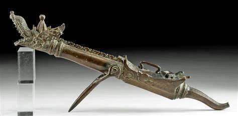 Bronze breach-loading lantaka cannon with Dragon muzzle, from 1700's ...