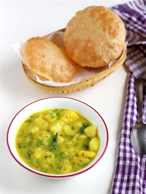 Puri Bhaji Gravy Recipe, How to make Poori Bhaji for Breakfast