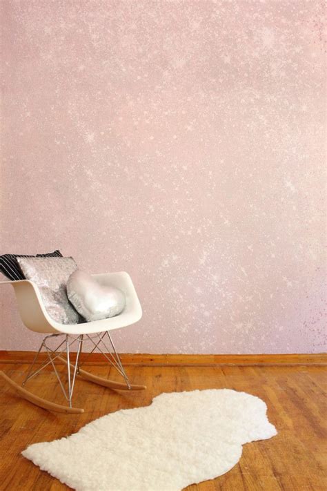 light pink wall paint with glitter - Basil Witt