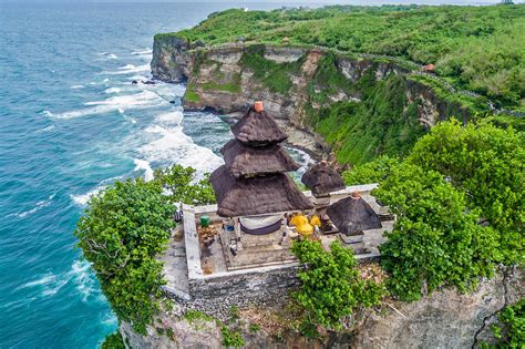 Uluwatu Temple in Bali - Bali's Scenic Cliff Temple – Go Guides