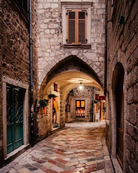 The old town of Kotor, Montenegro : r/CozyPlaces