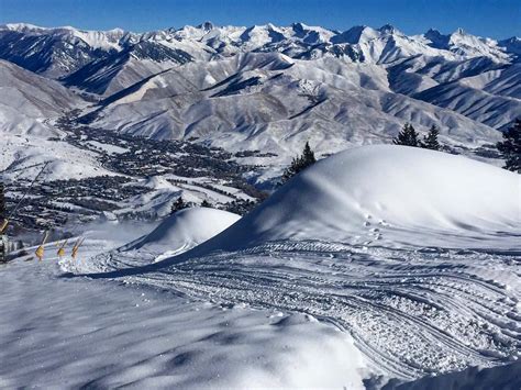 Sun Valley Ski Resort | Ski Trip Like Old Money Boss