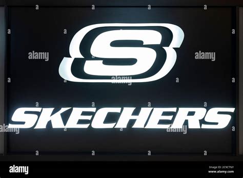 Skechers logo hi-res stock photography and images - Alamy