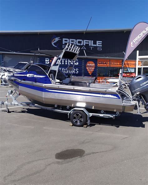 Profile Boats - Profile Boats 545C Sport F90 Yamaha Minn...