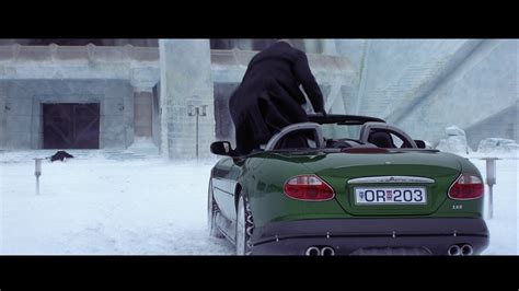 Jaguar XKR [X100] Green Convertible Car In Die Another Day (2002)