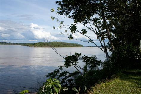 Madre de Dios River | Earth Trekkers