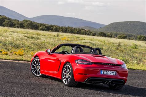 Cheaper and Less Powerful Porsche 718 Boxster/Cayman to Launch in China ...