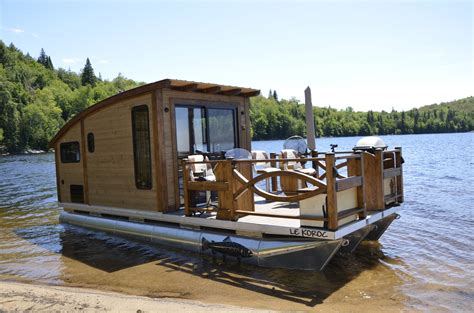 Sail your worries away on this solar-powered floating tiny home