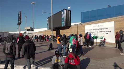 Mexico: Hundreds gather at Tijuana border crossing as US starts ...