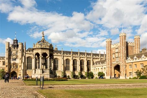 Visiting Trinity College in Cambridge | englandrover.com