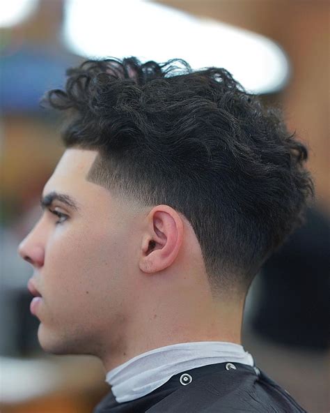 High taper fade with curls #menshair #menshairstyles #menshaircuts # ...