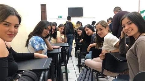 Girls in Class Looking Back | Know Your Meme