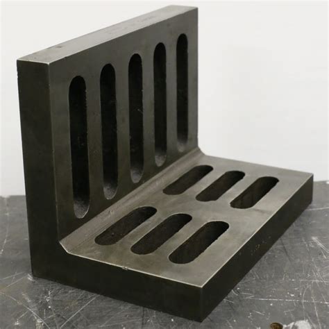 Angle Plate - 205x130x150mm - Sheffield Tooling Company