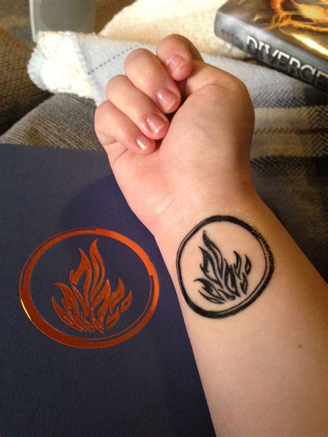 Didn't think someone would already have a divergent tattoo. | Divergent ...