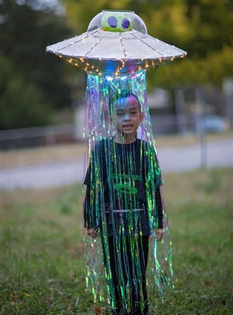 Alien Abduction Costume | Idee per costumi, Idee per halloween, Costumi ...