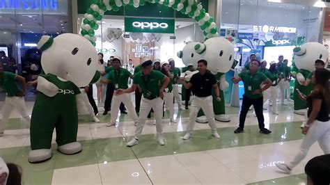 Oppo mascot dance - YouTube