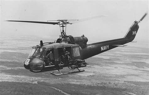 Bell UH-1 “Huey” Gunship with HA(L) 3 (USN) over Vietnam. : r/Helicopters