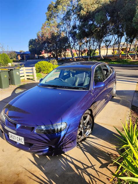 HOLDEN COMMODORE SS VT SEDAN - JCFD5166056 - JUST CARS