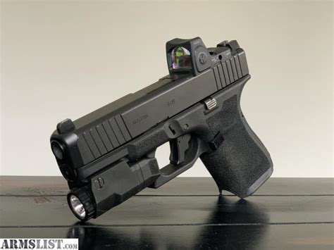 ARMSLIST - For Sale/Trade: Custom Glock 19 Gen 5 RMR Great Condition