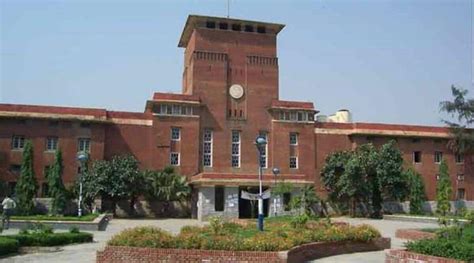 Delhi University defers decision to re-open campus for science students ...