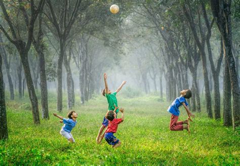 13 Fun Outdoor Games for Kids of All Ages - Fun-Attic