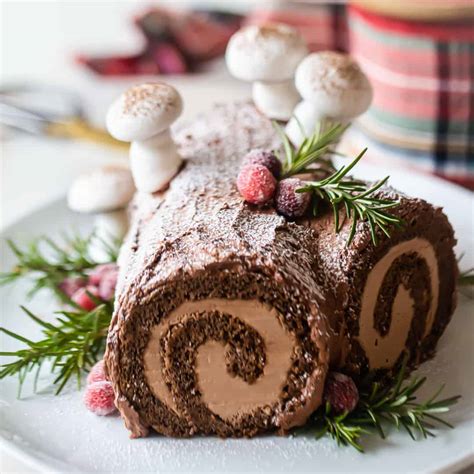 Chocolate Yule Log Recipe: Delicious & so impressive! -Baking a Moment