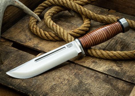 Bark River Knives: Quartermaster