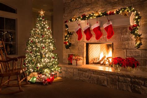 5 Christmas Fireplace Decor Ideas For Festive Homes In 2022