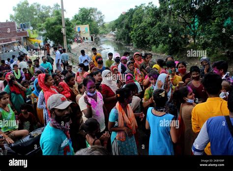 Ganesh visarjan 2020 hi-res stock photography and images - Alamy