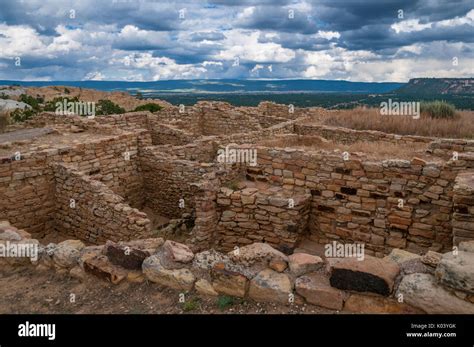 Zuni Pueblo New Mexico High Resolution Stock Photography and Images - Alamy