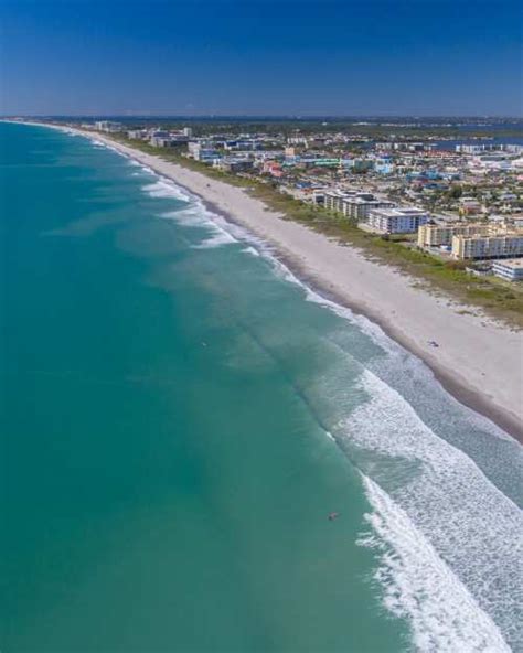 Cocoa Beach Florida - Guide to Vacations & Attractions